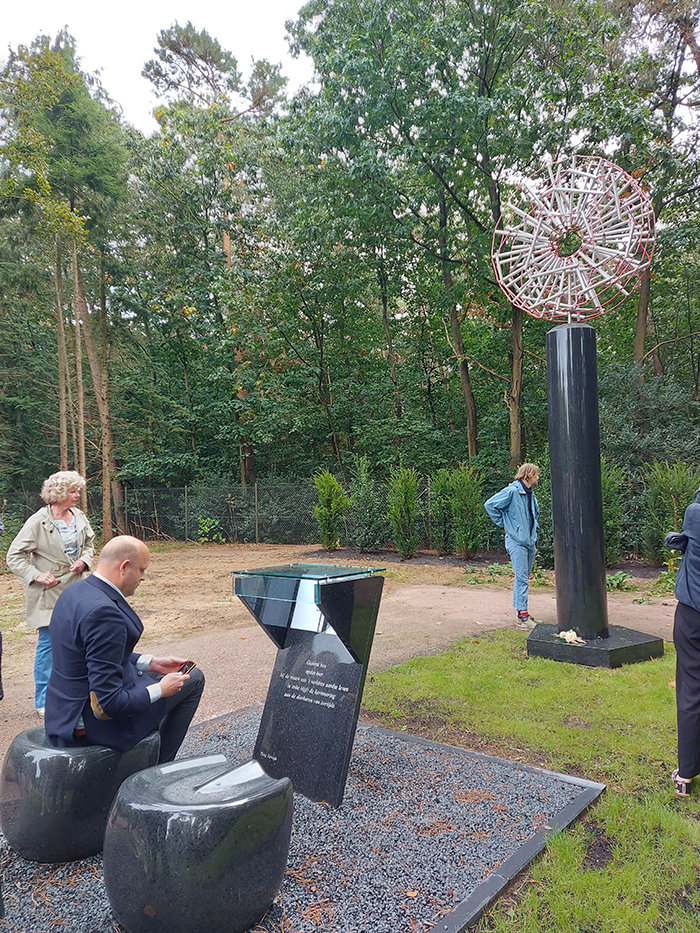 Gedachtenmonument begraafplaats Varenhof Ermelo