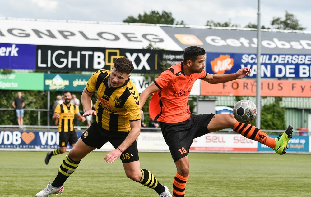 Ook in 20121 troffen Sparta Nijkerk en DVS elkaar voor de Harry Hamstra Cup. Toen op de finaledag, waar de Nijkerkers met 3-2 wonnen. Foto: Theo Aalten.