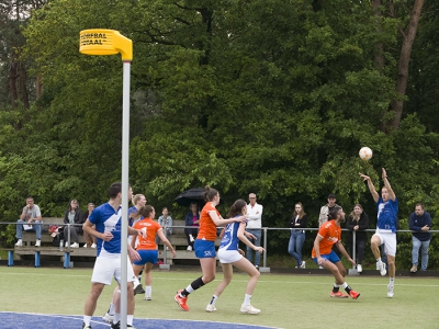 Dindoa wint belangrijke wedstrijd in race om het kampioenschap (wedstrijdverslag)